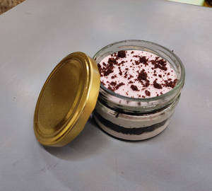 Black Forest Jar Cake