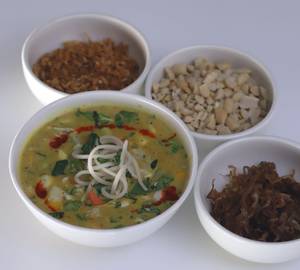 Burmese Khow Suey Soup [Veg]