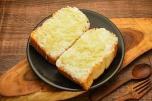 Butter Cheese Malai Toast 2 Pcs