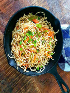Hakka Noodles
