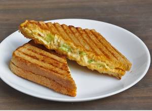 Cheese  Grill Sandwich served with Sauce 