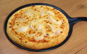 Onion Pizza