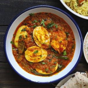 Egg curry [2 pieces]