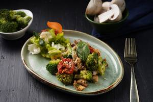 Mushroom & Broccoli Aglio Olio