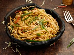 Veg Hakka Noodles
