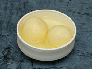 Sponge Rasagulla2 2pc