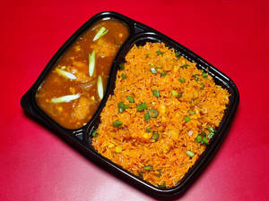 Chicken Schezwan Rice With Chilli Chicken Gravy