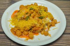 Khasta Chaat (2 Pcs) 
