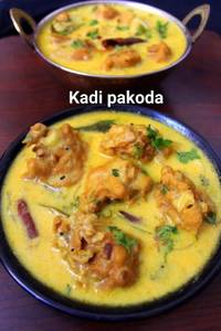 Kadi Pakoda