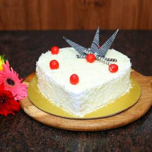 White Forest Cake Eggless N