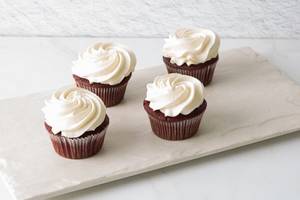 Eggless Red Velvet Cupcake With Vanilla [1pc]