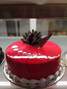 Strawberry Cake (Half Kg)