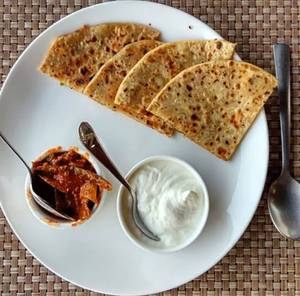 Tawa Gobi Paratha