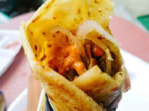 Aloo Tikki Roll With Cheese