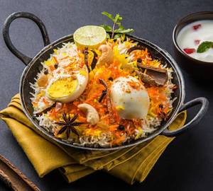 Egg biryani [1 egg] with chicken chaap