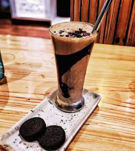 Oreo Milk Shake