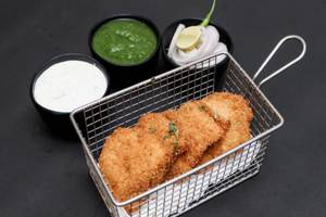 Baba Special Fish & Chips With Tartar Sauce (4 Pcs.)