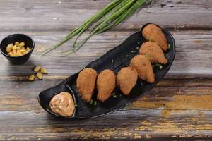 Crispy Fried Corn N Cheese Momos [6 Pcs]