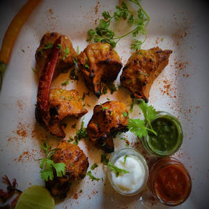 Zingy Peri Peri Tandoori Chicken Momos