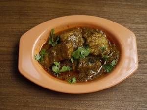 Karuvattu Kulambu (Dry Fish)