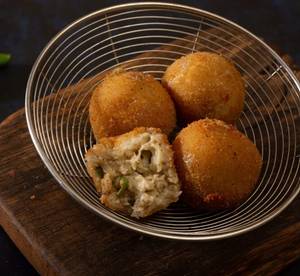 Cheese Balls  (08 Nos)