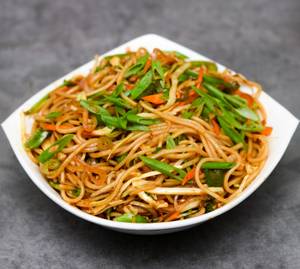 Veg Hakka Noodles