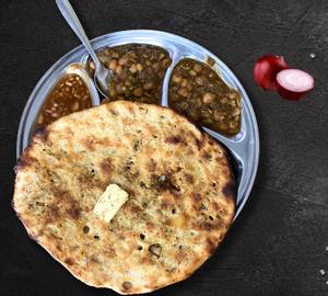 Pyaaz Kulcha