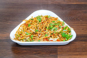 Veg. Hakka Noodle