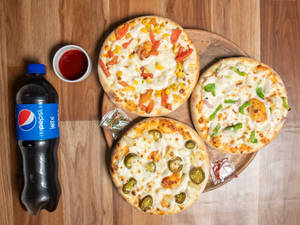 3 Pizza  Pizza+750ml Coke Combo