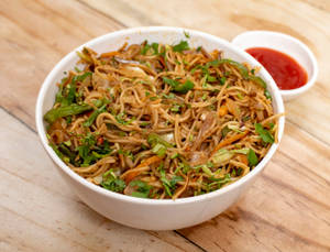 Veg Hakka Noodles