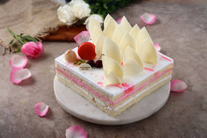 Rose Litchi Log Cake 1.4kg