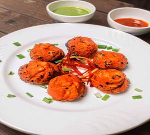 Veg Tandoori Momos (8pcs)