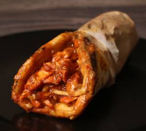 Chicken Kuboos Schezwan Shawarma