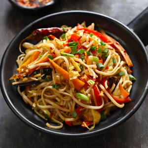 Egg Schezwan Hakka Noodles