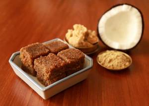 Coconut Burfi - Jaggery (8 Pcs)