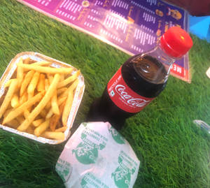 Aloo Tikki Burger + French Fries + Pepsi (250 ml)