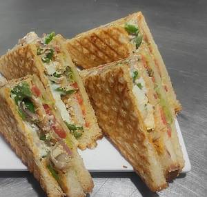 Sparsa Veg Club Sandwich