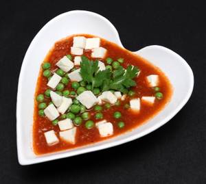 Mattar Paneer (500 ml container)