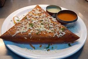Onion Butter Paneer Dosa