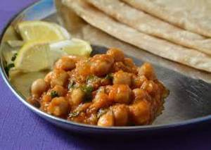 Chana Masala + 4 Roti Butter
