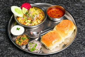 Dahi Misal Pav