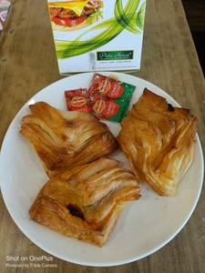 Chicken Puffs (3 Pcs)