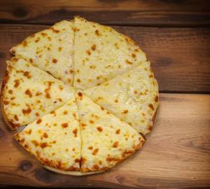 Double Cheese Margherita Pizza