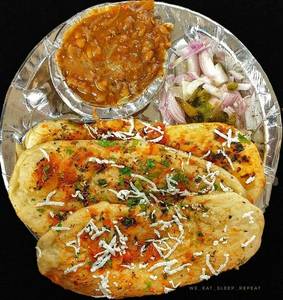 Chole +  Kulche (2 Kulche)