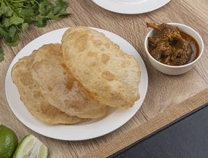 Luchi (3pcs) With Mutton Kosha(2 Pcs)