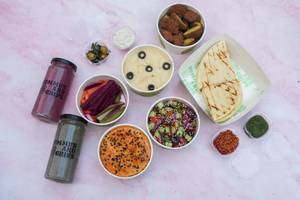 Hummus Falafel Platter (Serves 2)