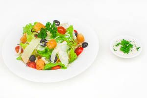 The Classic Caesar Salad (Veg)