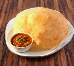 Chhole Bhature ( 1 Pcs)