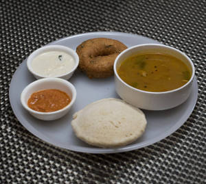 Single Idli Vada