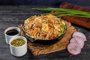 Mix Whole Wheat Noodles Regular(750 Ml)(egg, Chicken And Prawns)